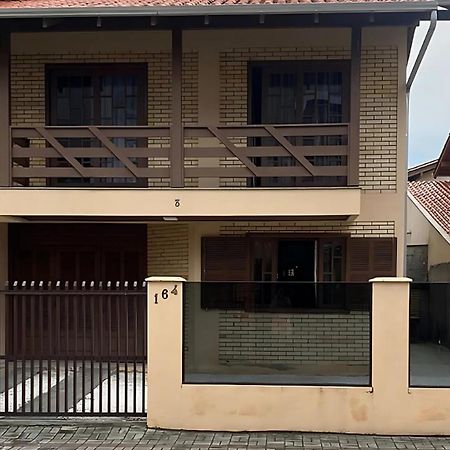 Casa Em Bombinhas Almeida E Moraes Perto Da Praia Ngoại thất bức ảnh